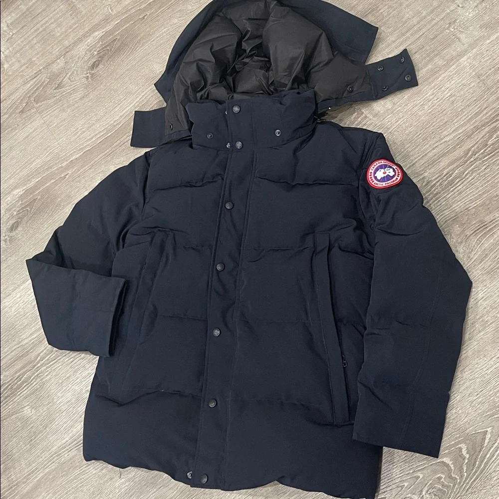 Canada Goose Men’s L Wyndham Parka new Navy Blue - Picture 5 of 8